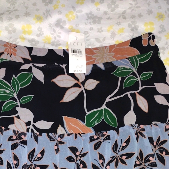 New Ann Taylor LOFT Floral A-line Skirt - Picture 3 of 7